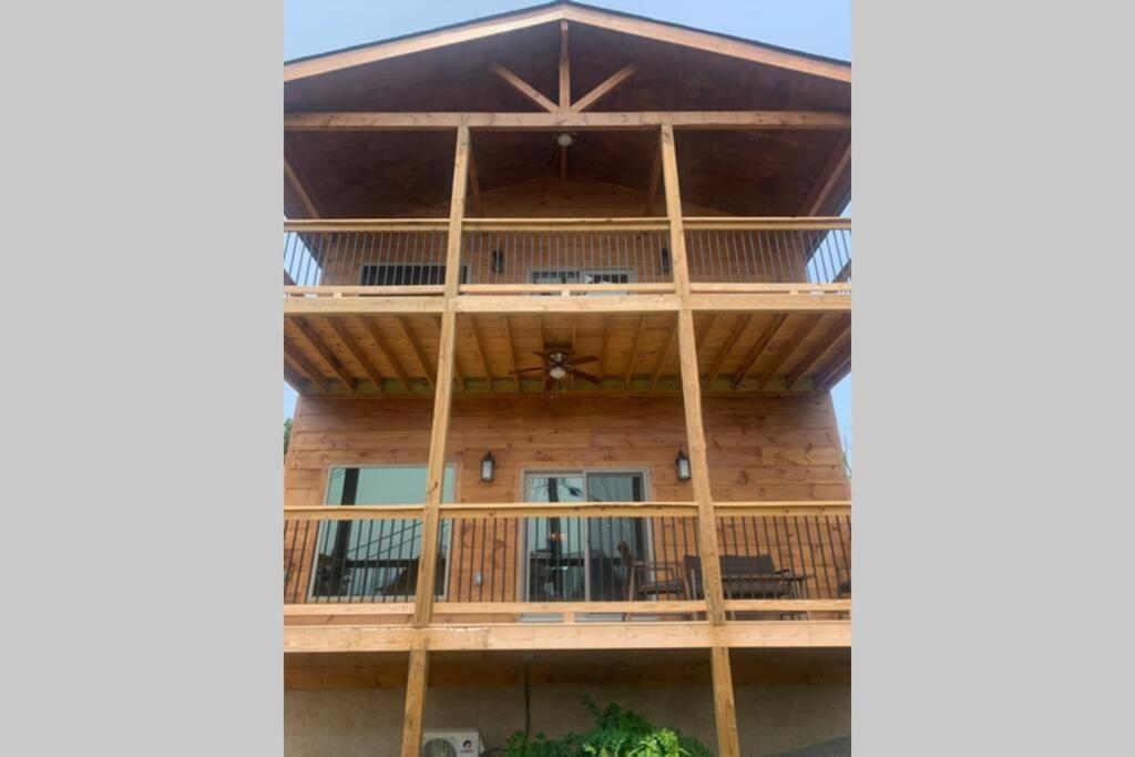 Chalet Village- Amazing Mountain Views - Piney Butt Place Gatlinburg Bagian luar foto