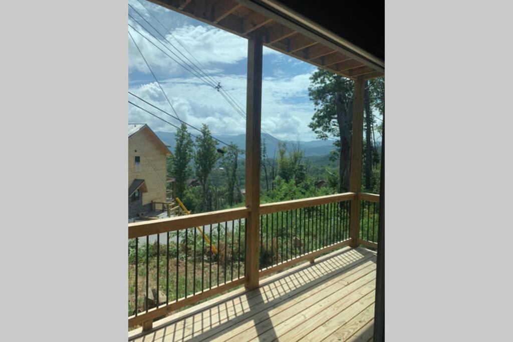 Chalet Village- Amazing Mountain Views - Piney Butt Place Gatlinburg Bagian luar foto