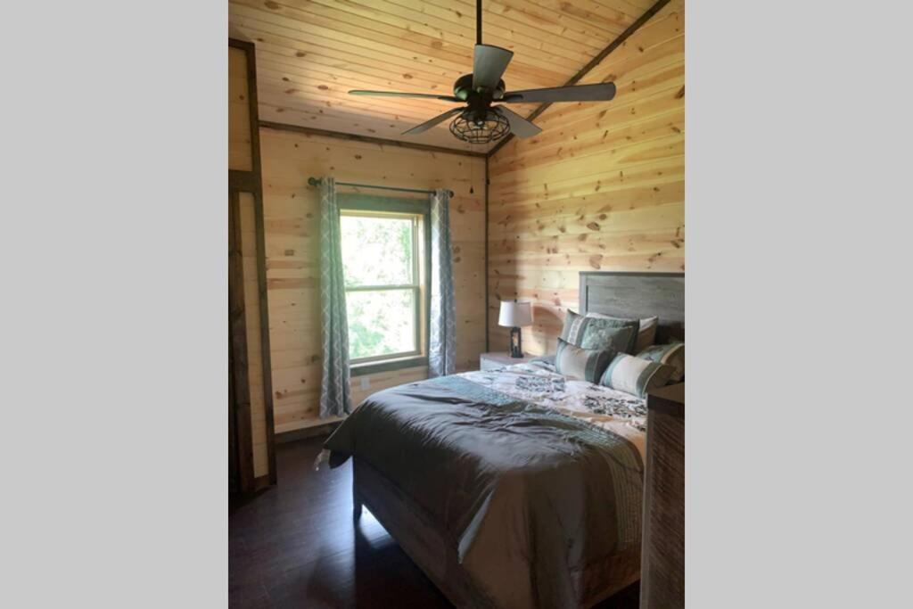 Chalet Village- Amazing Mountain Views - Piney Butt Place Gatlinburg Bagian luar foto