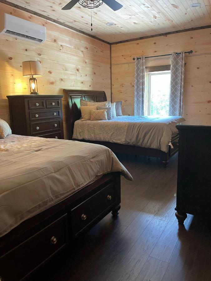 Chalet Village- Amazing Mountain Views - Piney Butt Place Gatlinburg Bagian luar foto