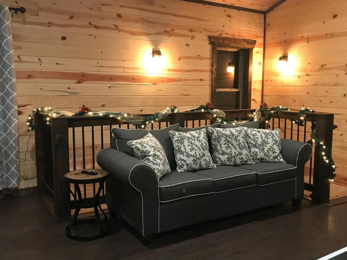 Chalet Village- Amazing Mountain Views - Piney Butt Place Gatlinburg Bagian luar foto
