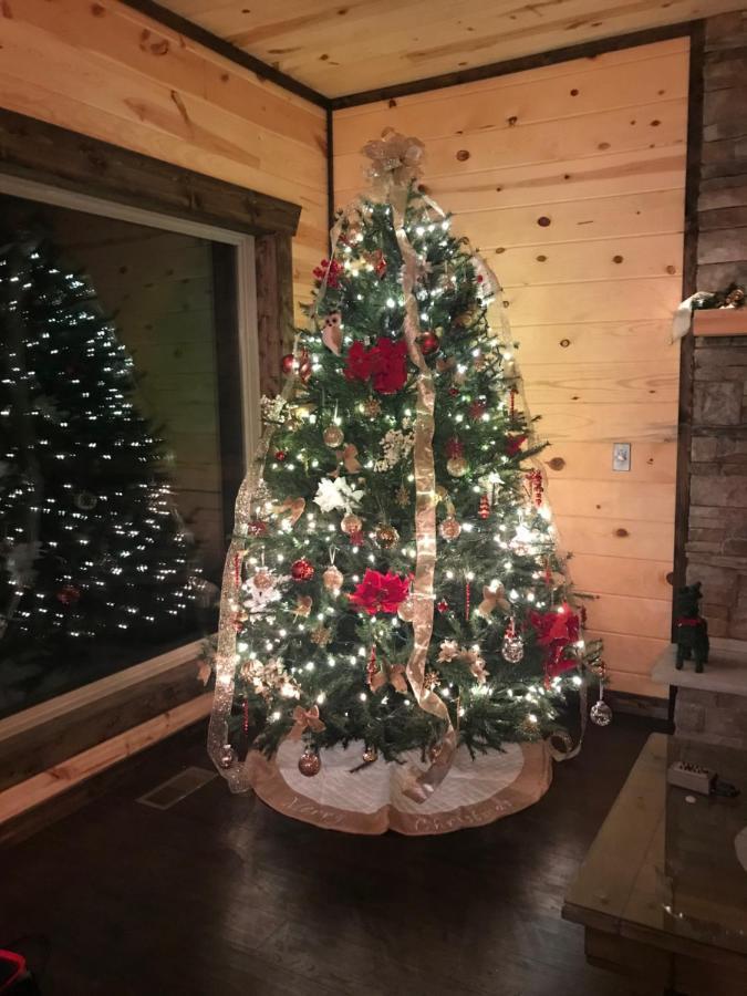 Chalet Village- Amazing Mountain Views - Piney Butt Place Gatlinburg Bagian luar foto